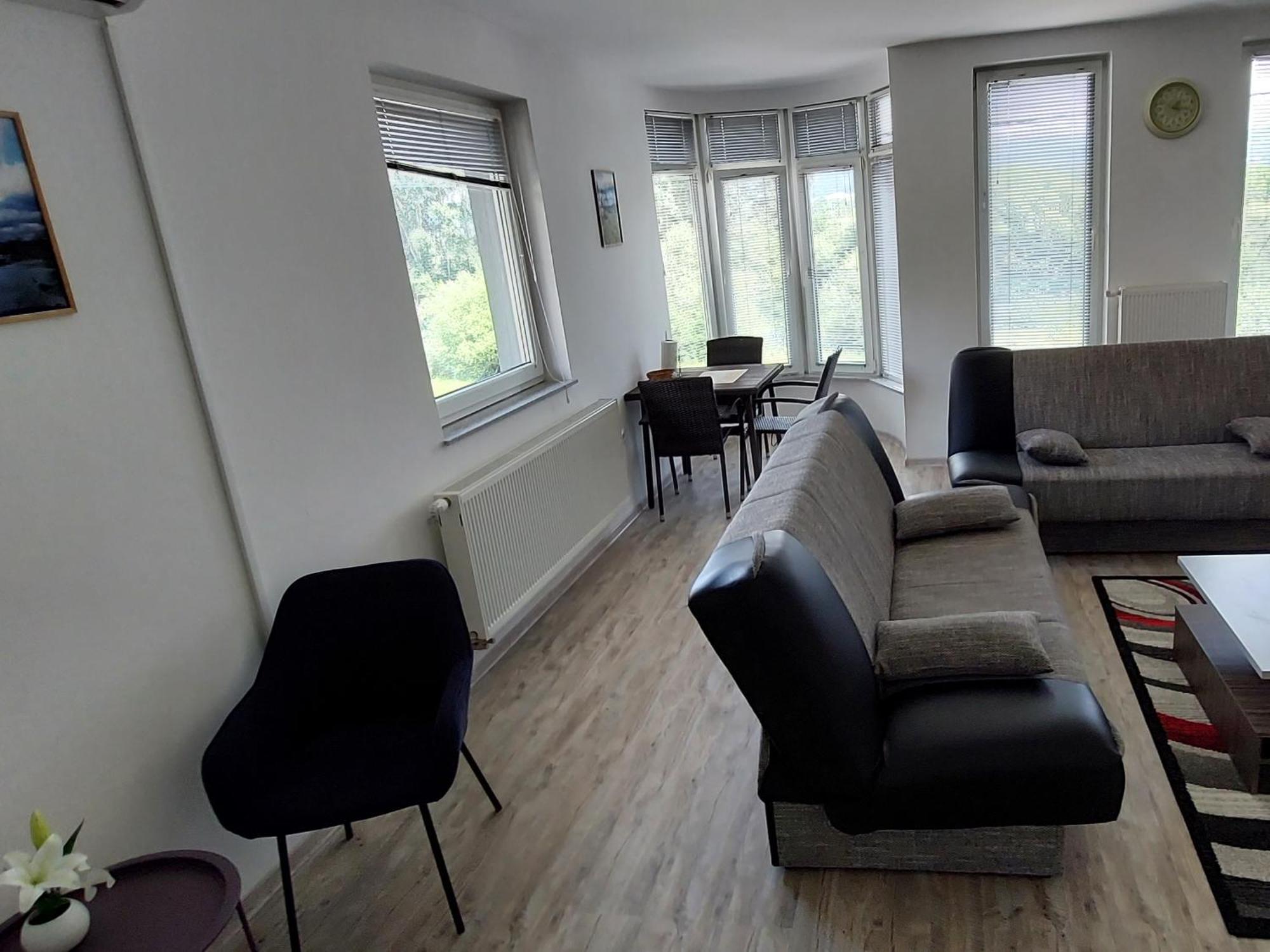 Apartments Window Bihać Екстериор снимка